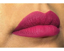 Suavecita Lipstick - Frenchy applied
