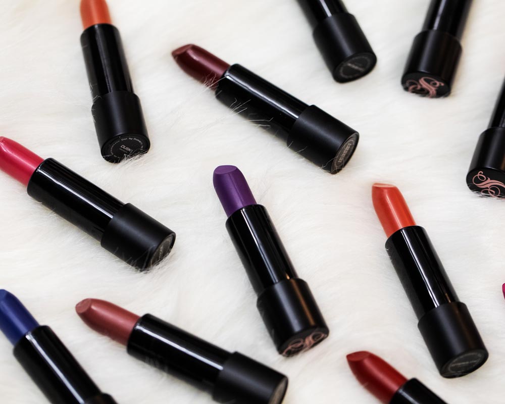 Suavecita lipsticks scattered