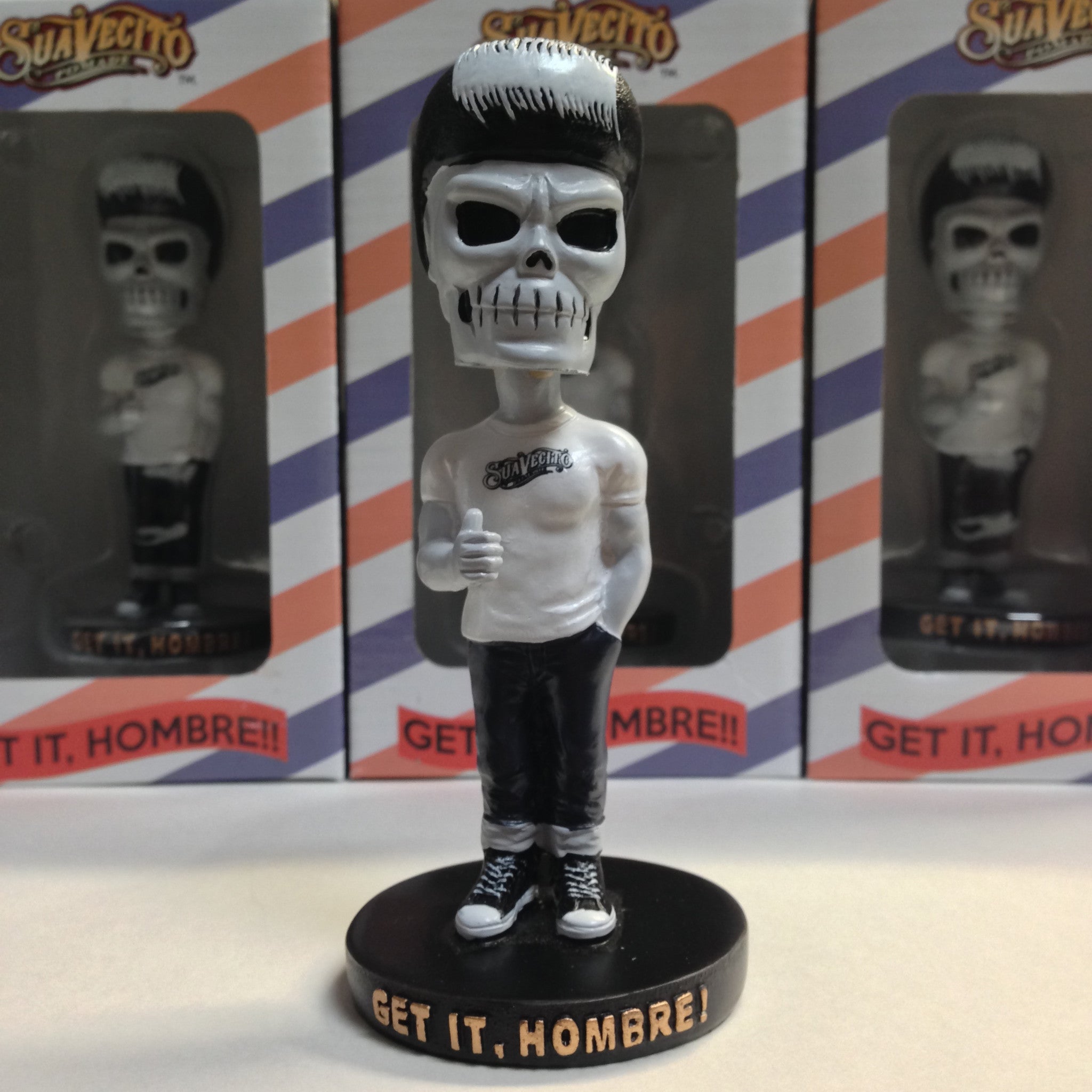 SUAVECITO ボブルヘッド チカーノ 楽天市場】スアベシート ポマード ジャンボバブルヘッド 全2種 約30cm